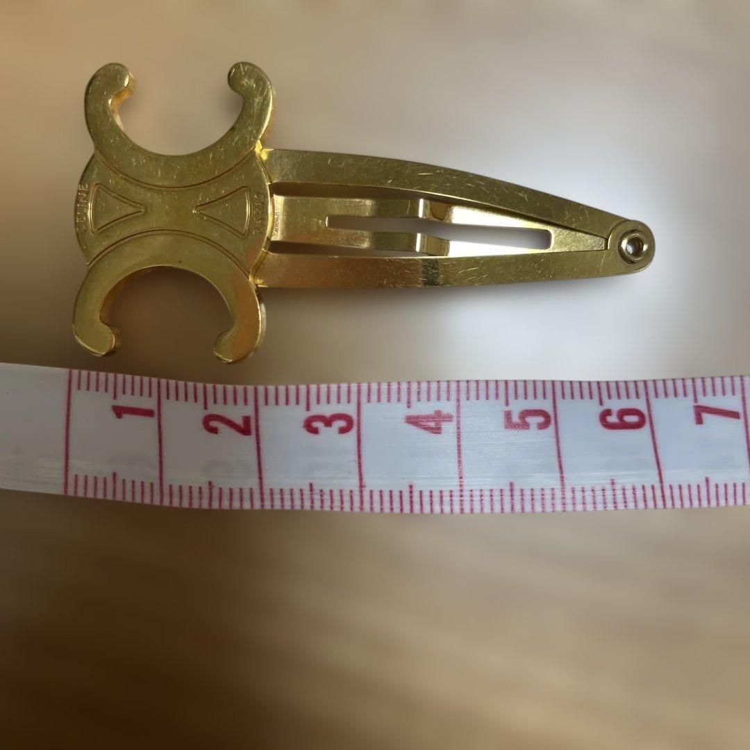 CELINE トリオンフゴールドヘアピン1点のみ