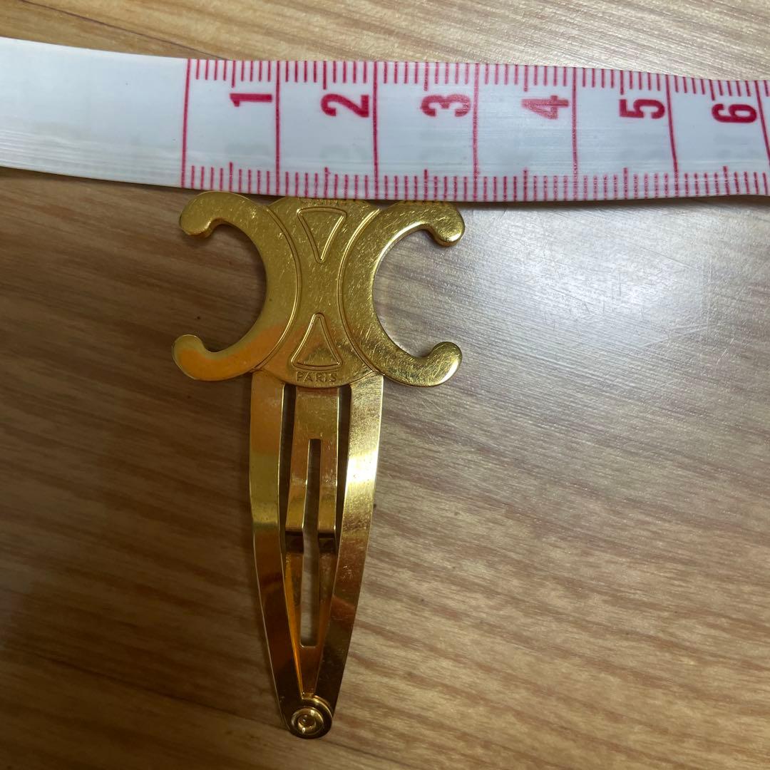 CELINE トリオンフゴールドヘアピン1点のみ