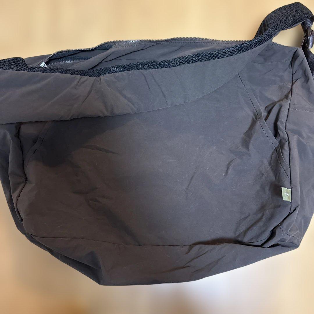 TO&FRO ショルダーバッグ