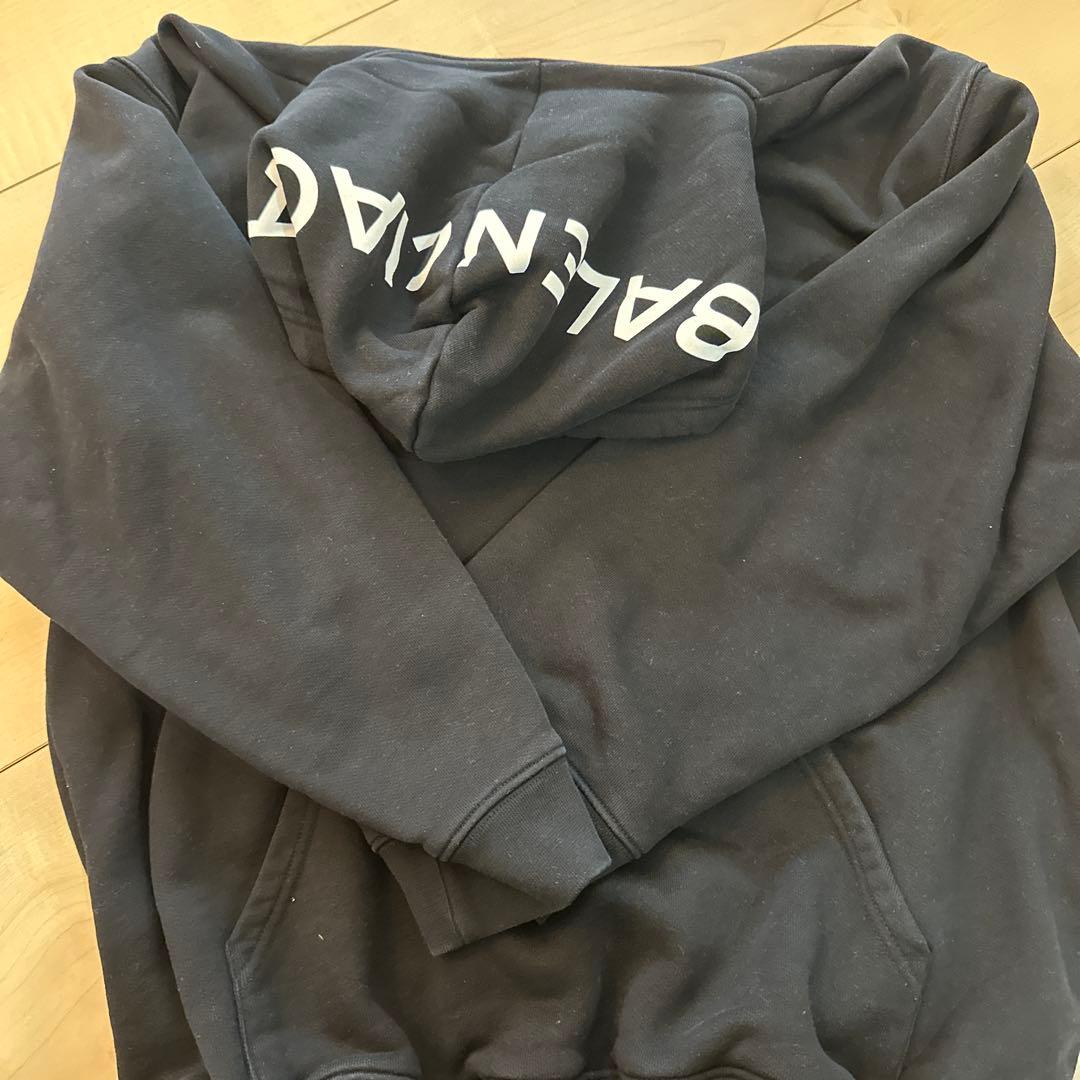 BALENCIAGA ブラック フーディ