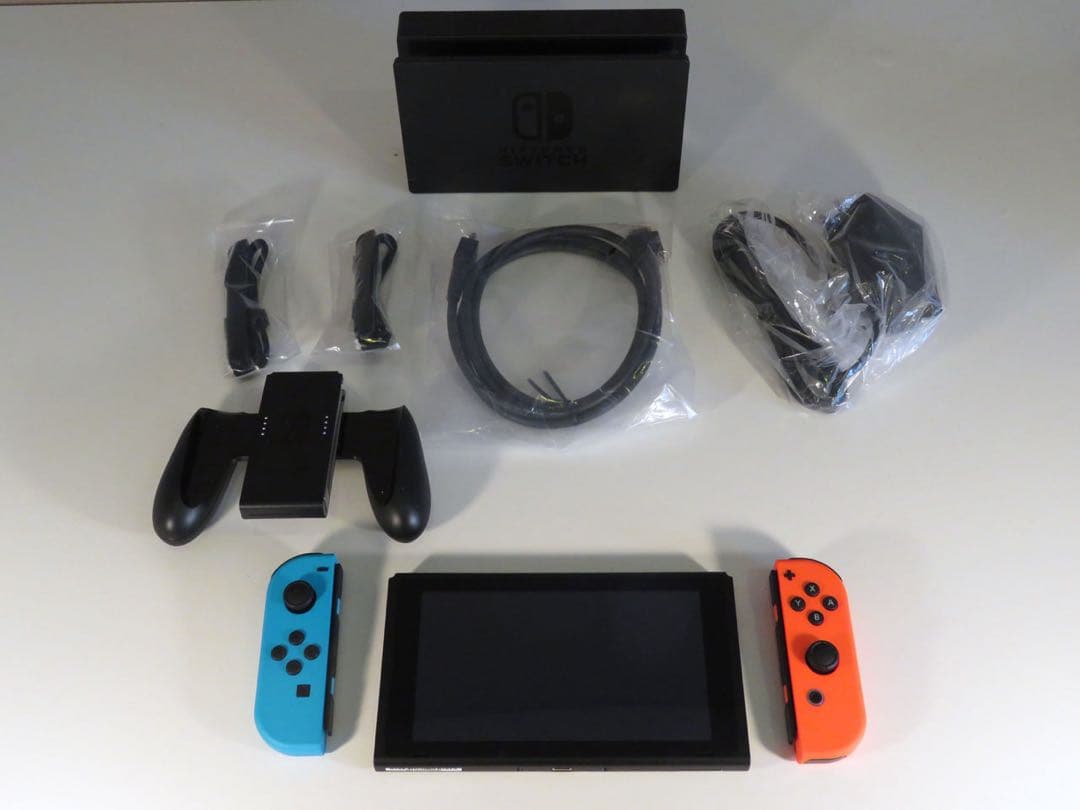 値下げ依頼受付中‼️Switch本体周辺機器諸々