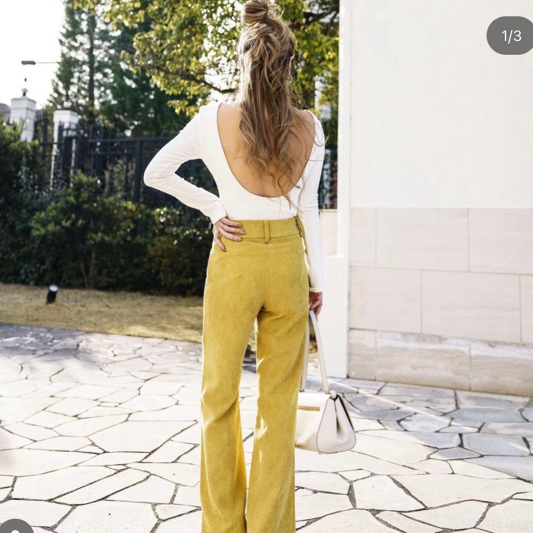 glamlips バックオープントップス