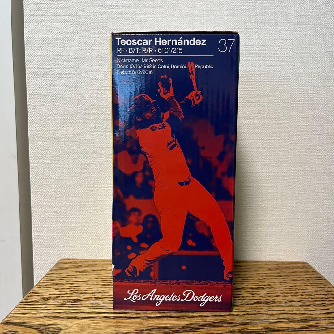 ドジャーススタジアム配布品　テオスカー・ヘルナンデス　ボブルヘッド