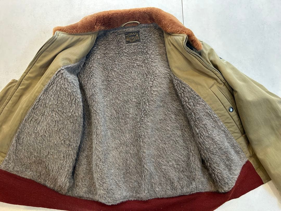 美品 バズリクソンズ 実名復刻版 B-10 赤リブ サイズ38