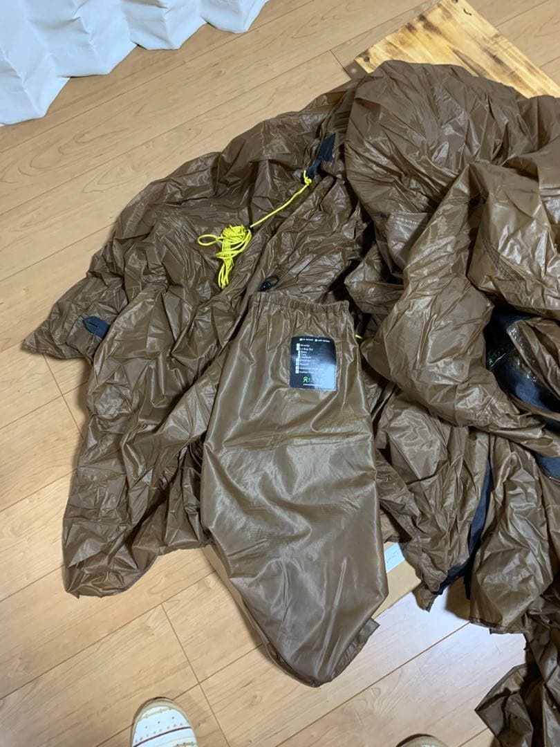 Seek Outside Redcliff テント