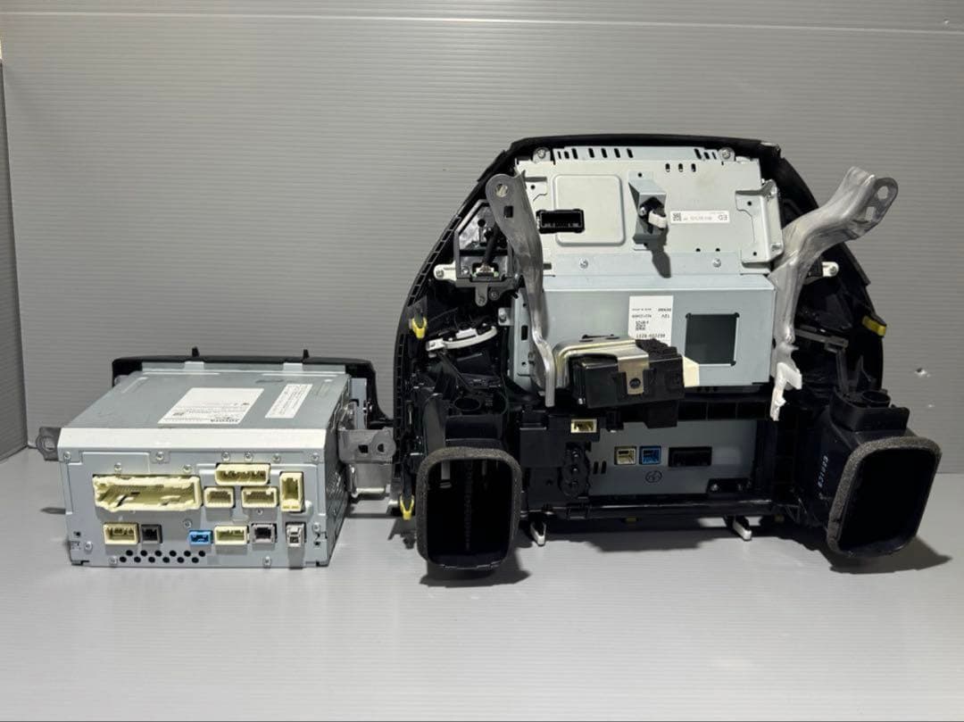 トヨタ クラウン ナビ AWS210 86111-30B71 マルチ モニター