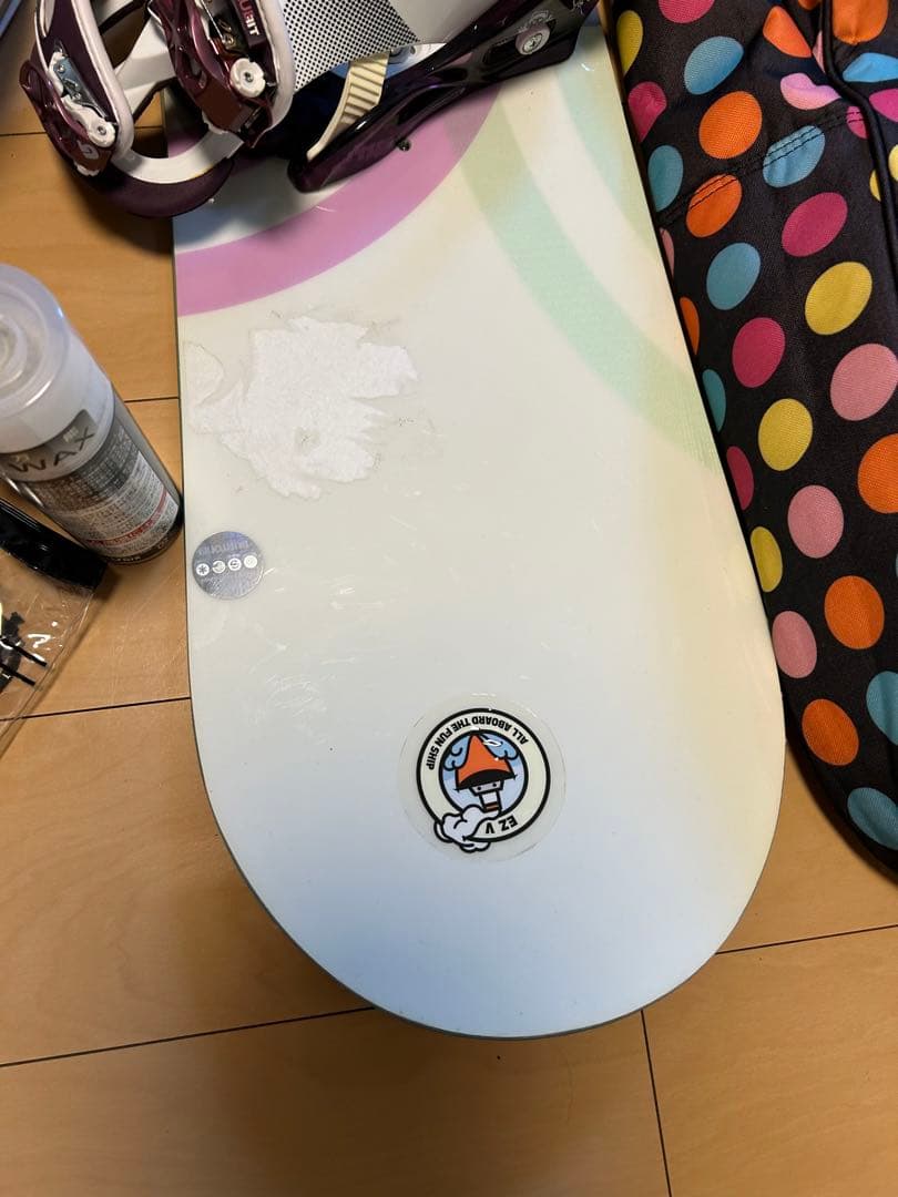 スノボードセット ネオンストーリー　板　ビルディング付 バック ブーツ お手入れ