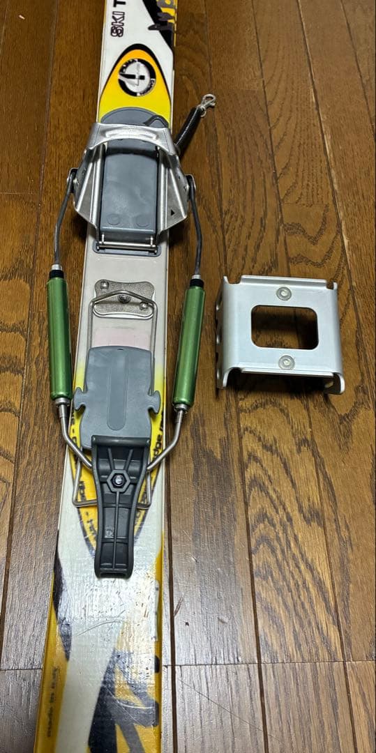 テレマークスキーセット ビンディング・スキーアイゼン・シール付