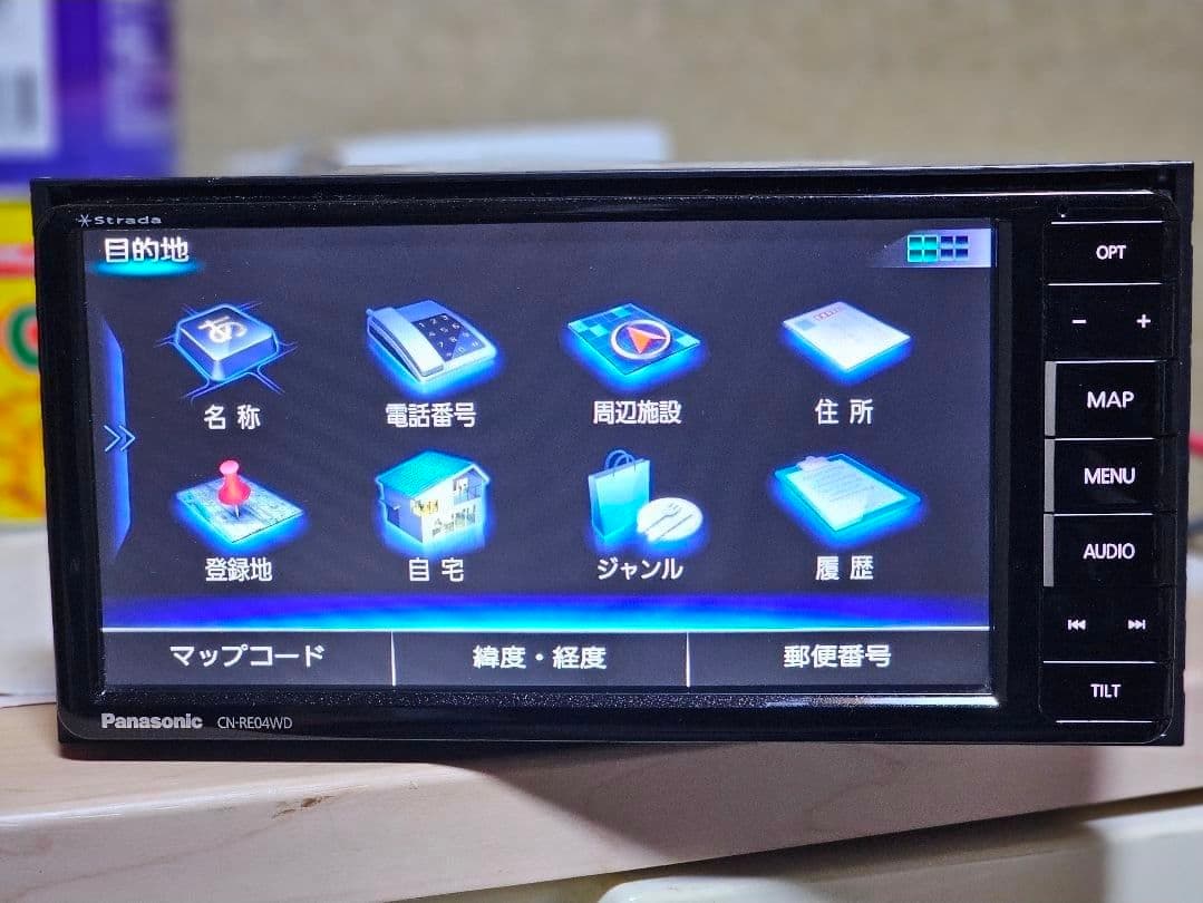 Panasonic CN-RE04WD カーナビ　ストラーダ
