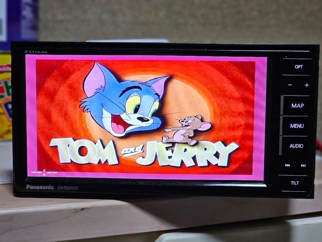 Panasonic CN-RE04WD カーナビ　ストラーダ