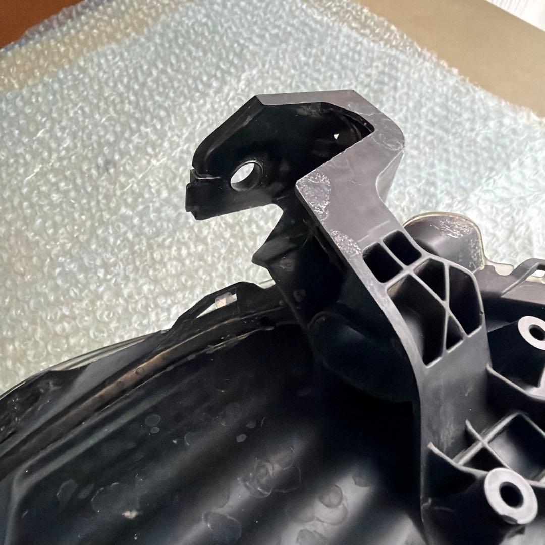 フィット　ヘッドライト　GP5 右