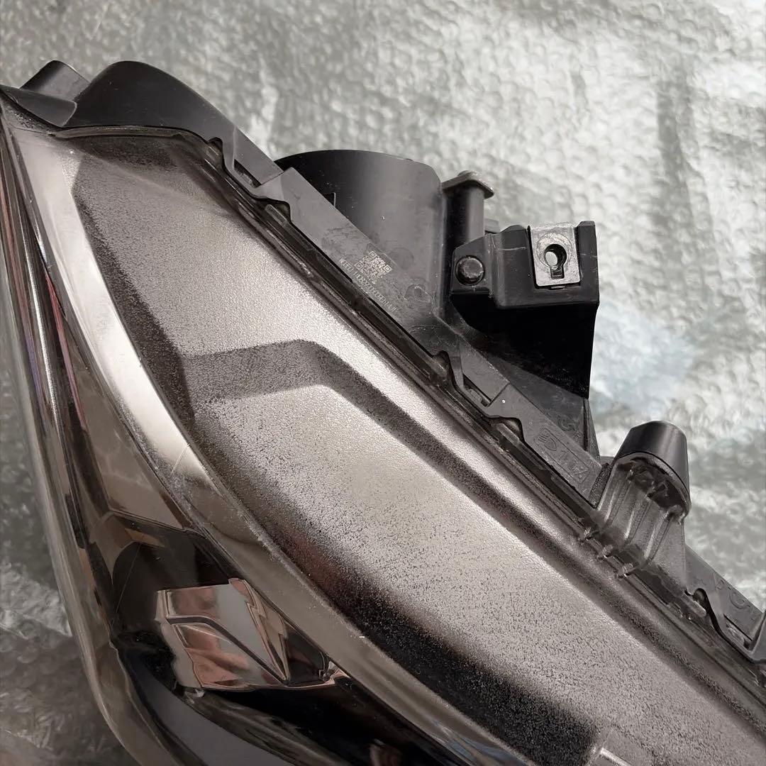 フィット　ヘッドライト　GP5 右