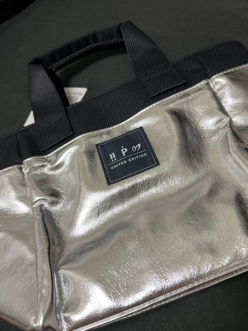 限定版 メタリックゴルフバッグ