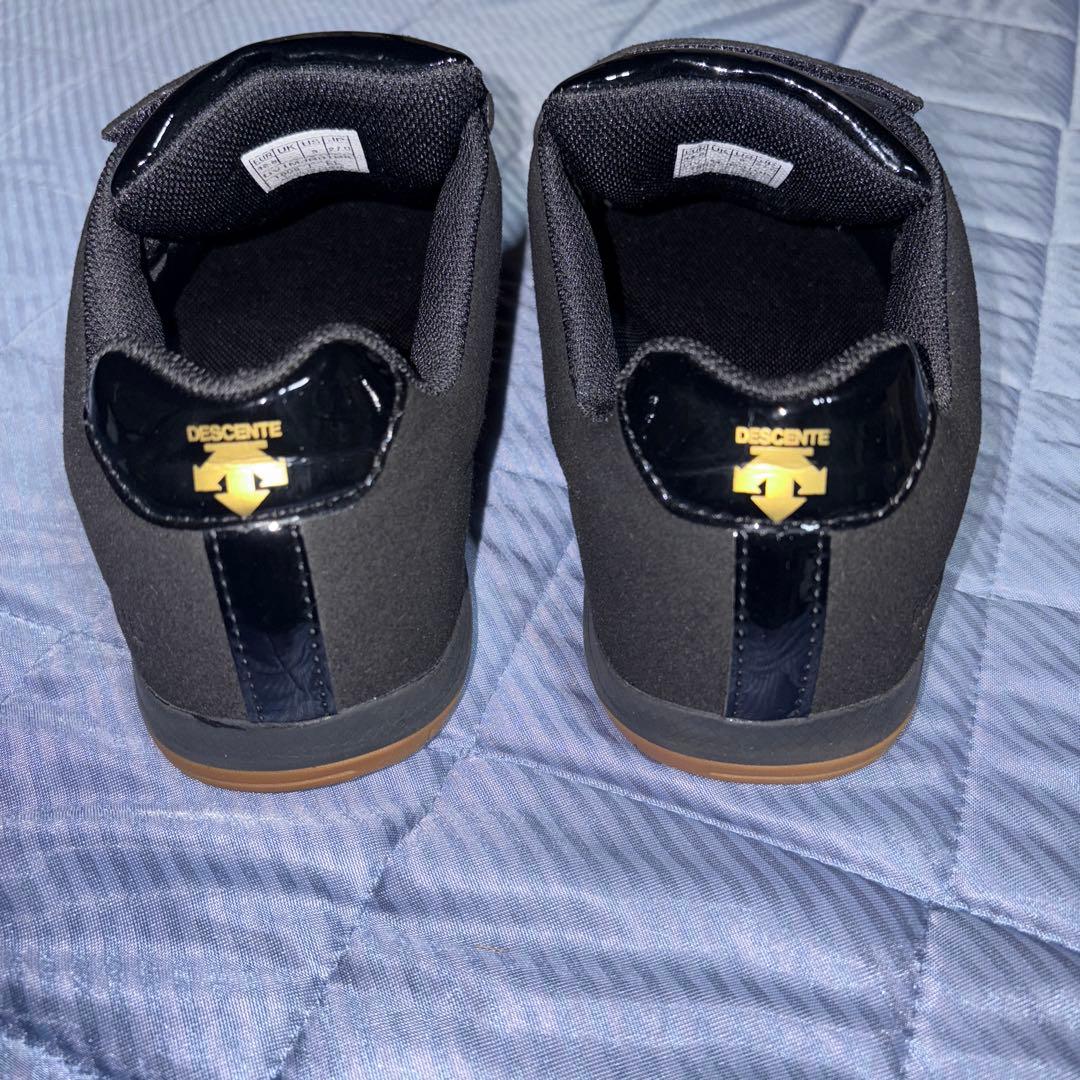 DESCENTE バレーボール審判シューズ　27cm