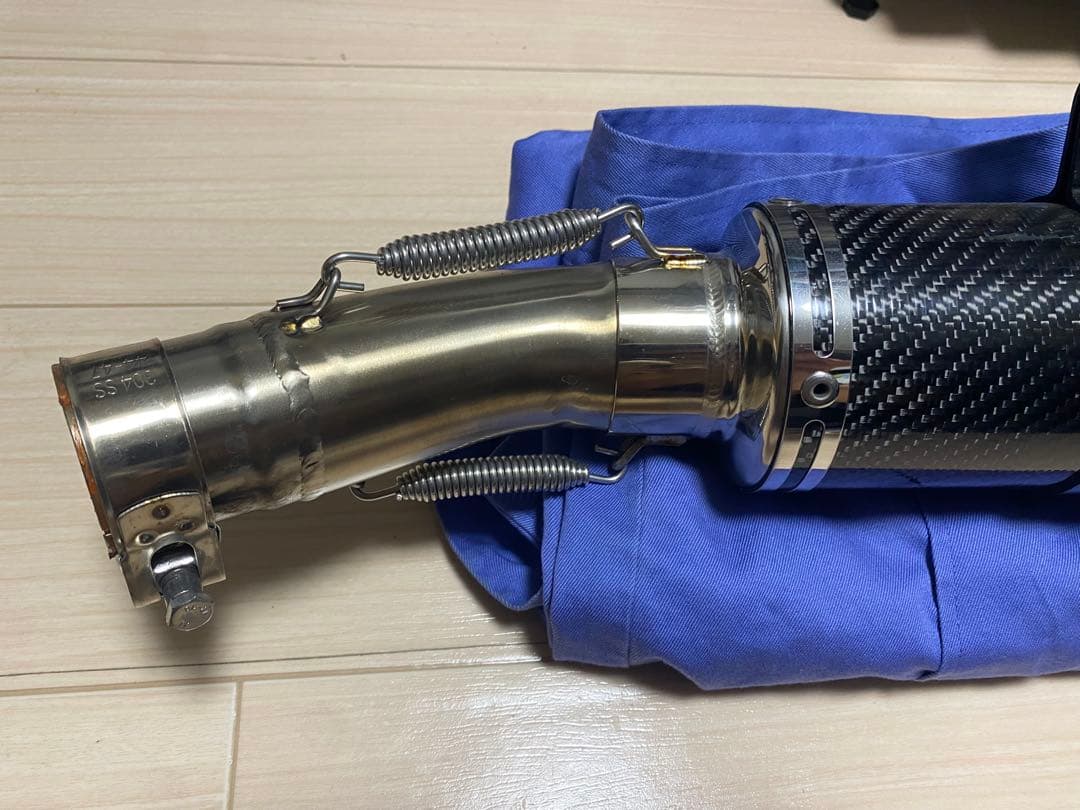 LCI PARTS ショートカーボンスリップオンマフラー　最終値下げ