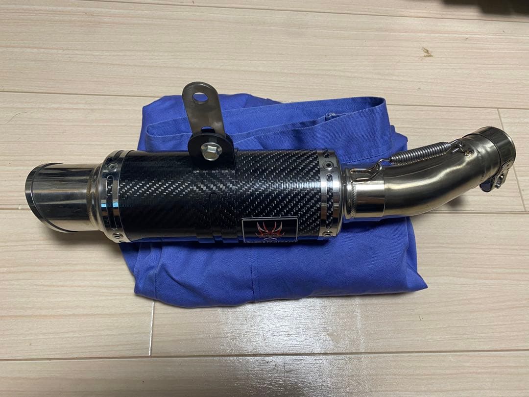 LCI PARTS ショートカーボンスリップオンマフラー　最終値下げ