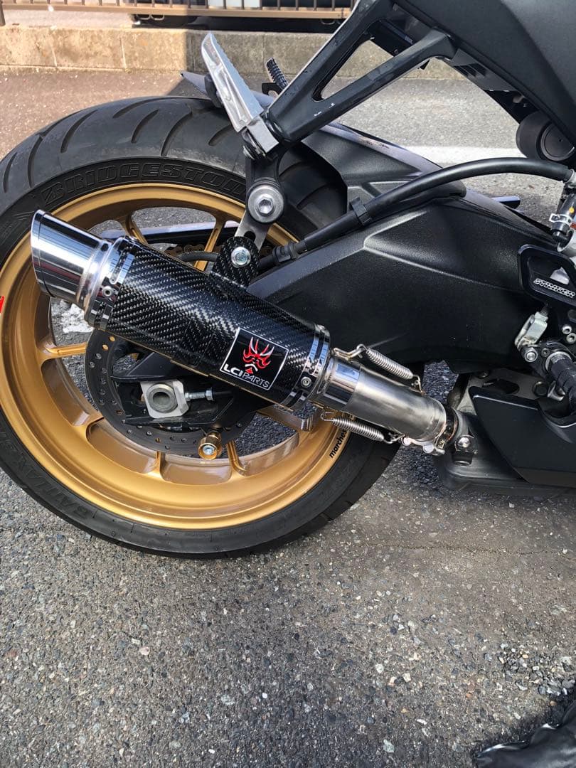 LCI PARTS ショートカーボンスリップオンマフラー　最終値下げ
