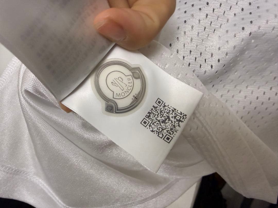 モンクレール　MONCLER ホワイトメッシュタンクトップ