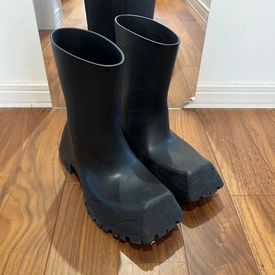 ま*様 最終値下げBalenciaga トルーパー