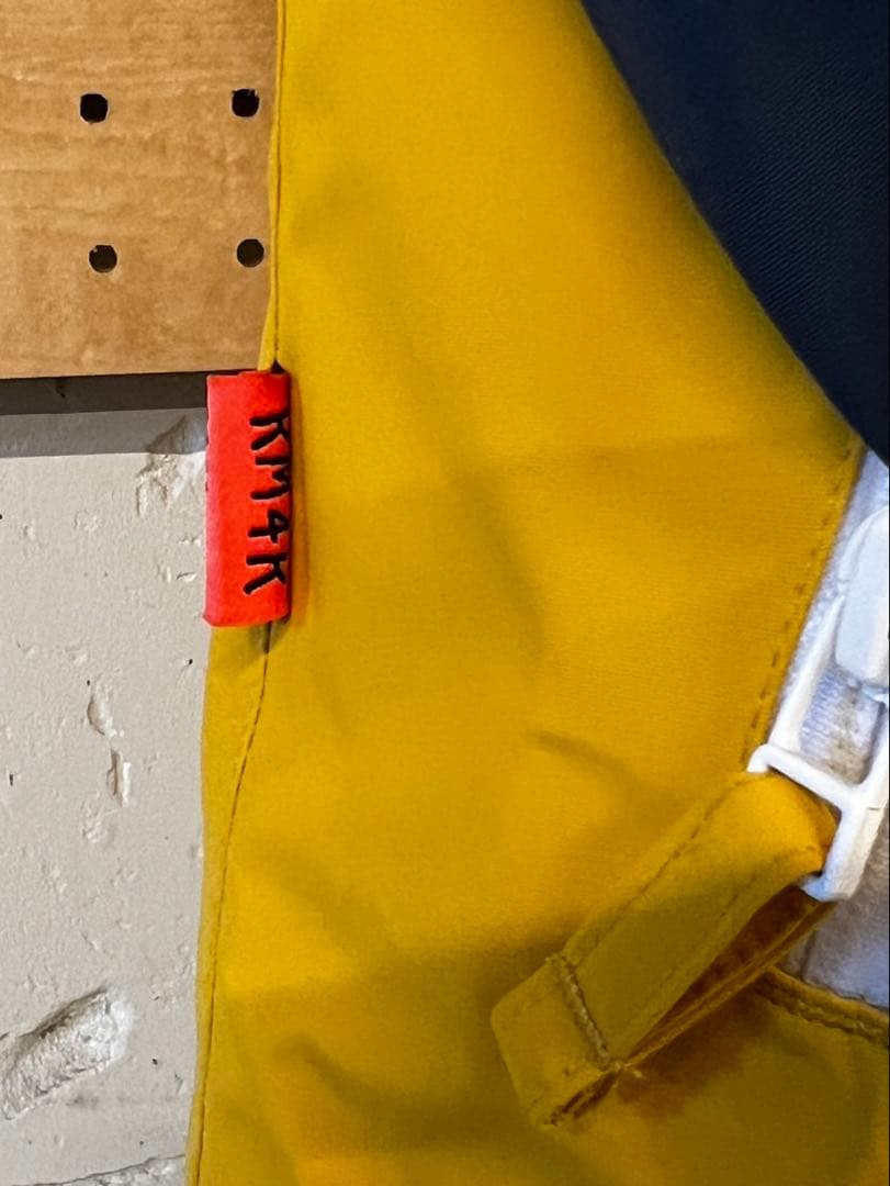 KM4K PARADAICE YAKKE 5 スノーウェア Lサイズ