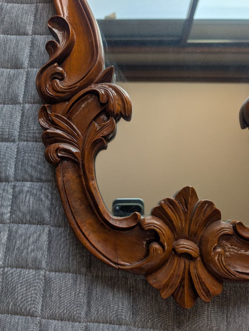 クラシック木製壁掛け鏡