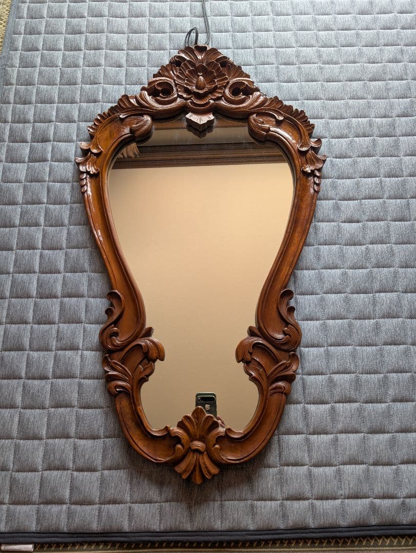 クラシック木製壁掛け鏡