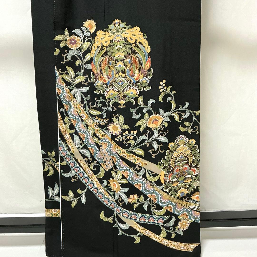 専用b238 正絹　黒留袖　比翼付　五つ紋　金駒刺繍　金箔　着物
