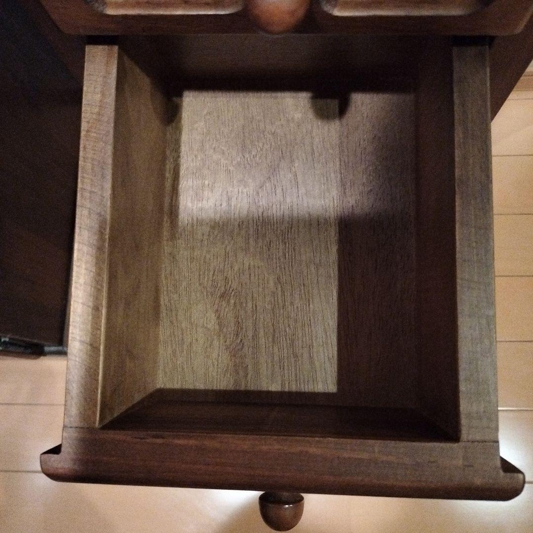 花柄の木製引き出し 9個