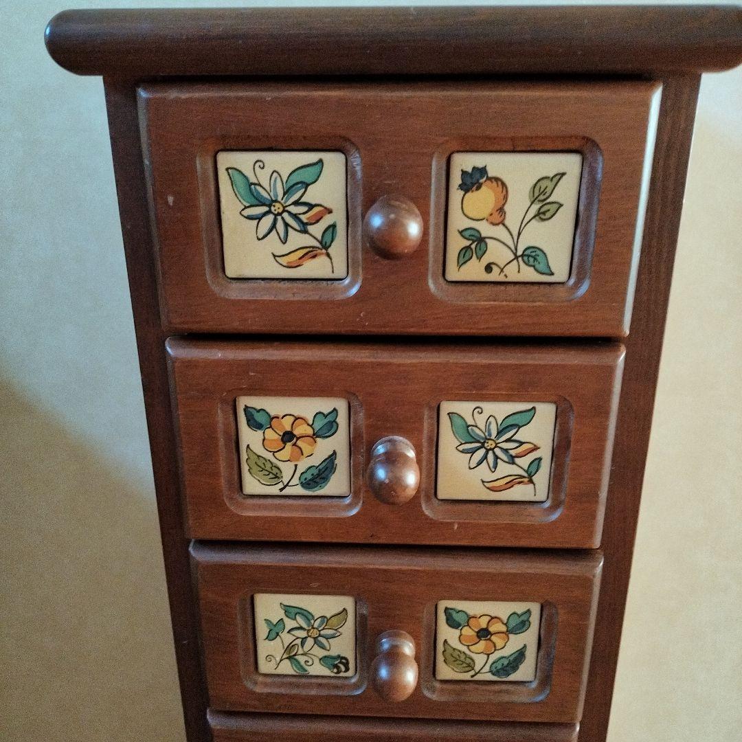 花柄の木製引き出し 9個