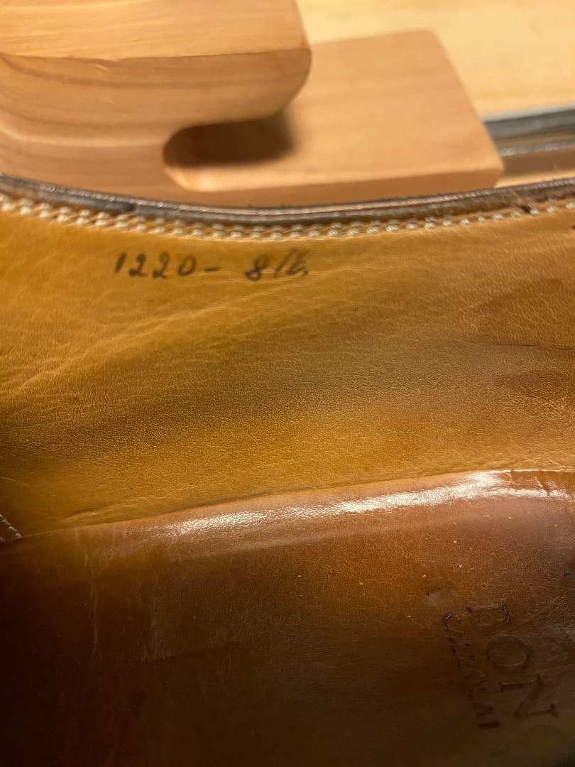 ボノーラ　BONORA　旧ボノーラ　パンチドキャップトゥ　UK8