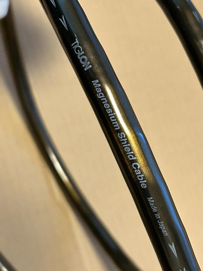TIGLON マグネシウムシールド　高性能電源ケーブル　1.8ｍ