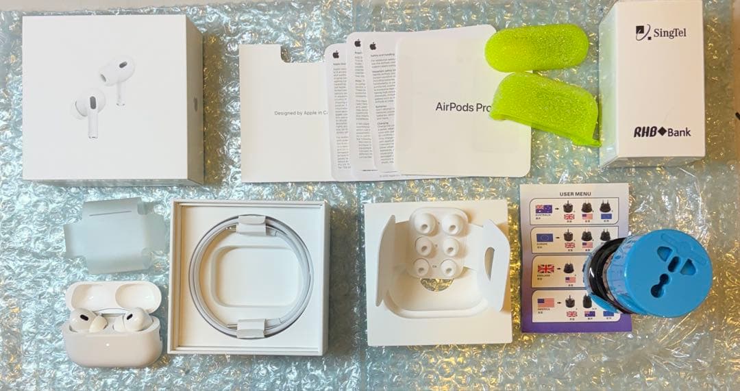 こ*ろ様 AirPods Pro 第2世代 Lightning ワイヤレス充電