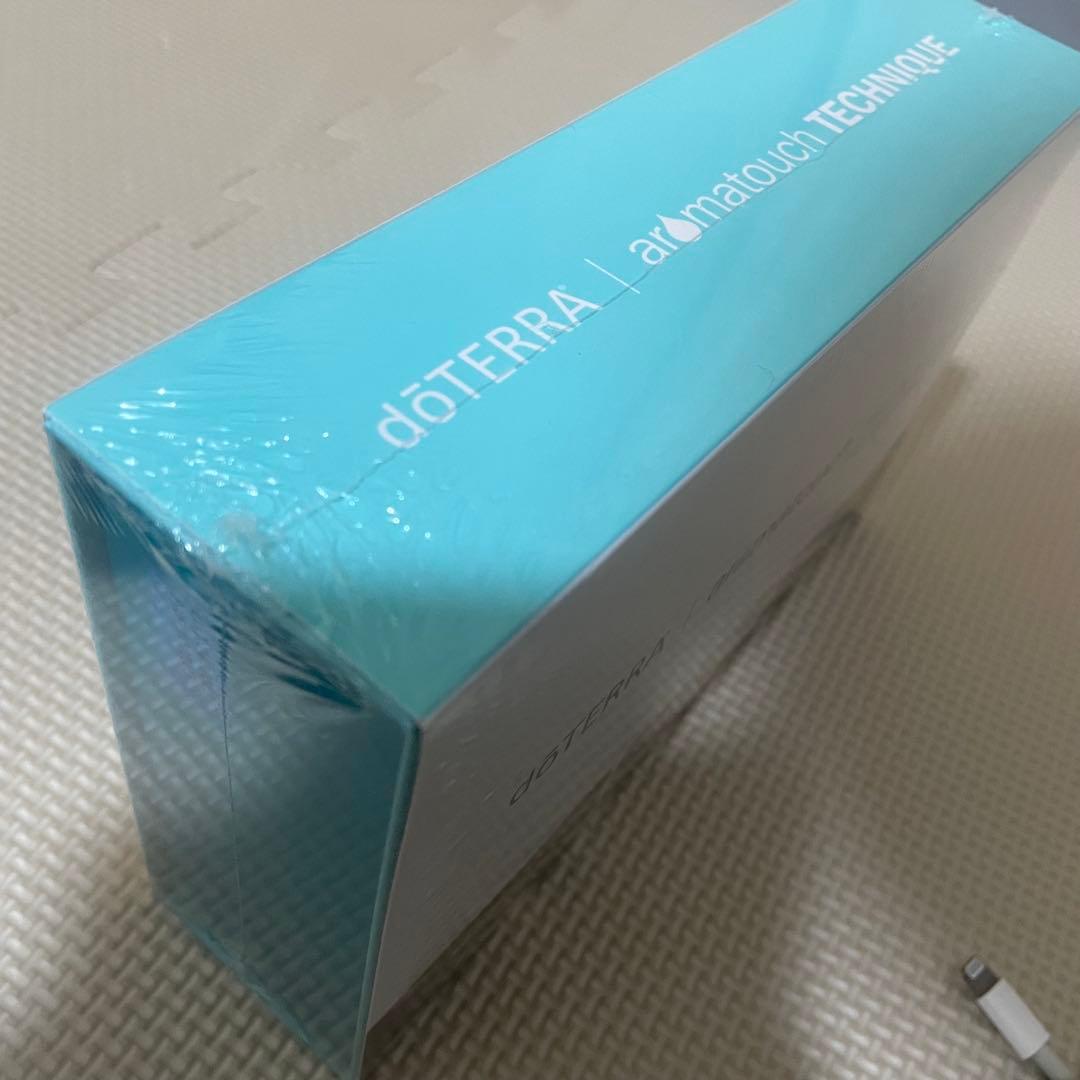 【新品未開封品】doTERRAアロマタッチキット