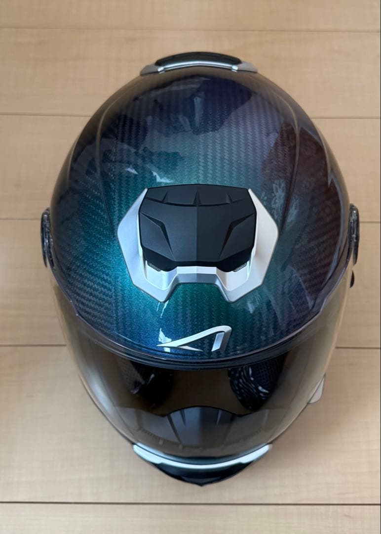 ASTONEカーボンフルフェイスヘルメット GT-1000F IRIDIUM本体