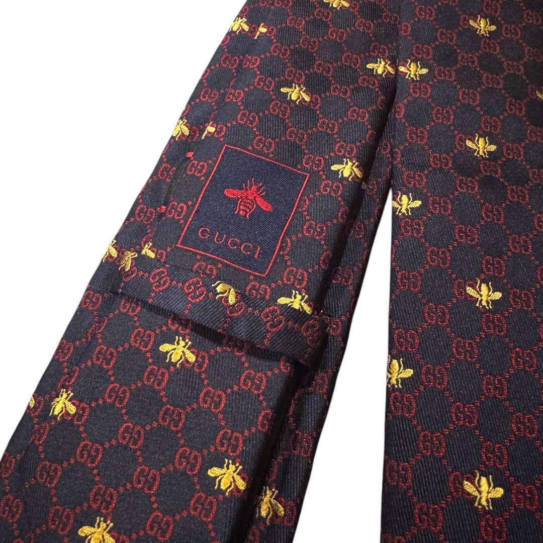 ハ*ピ様 【極美品】GUCCI シルク ネクタイ 蜂　刺繍