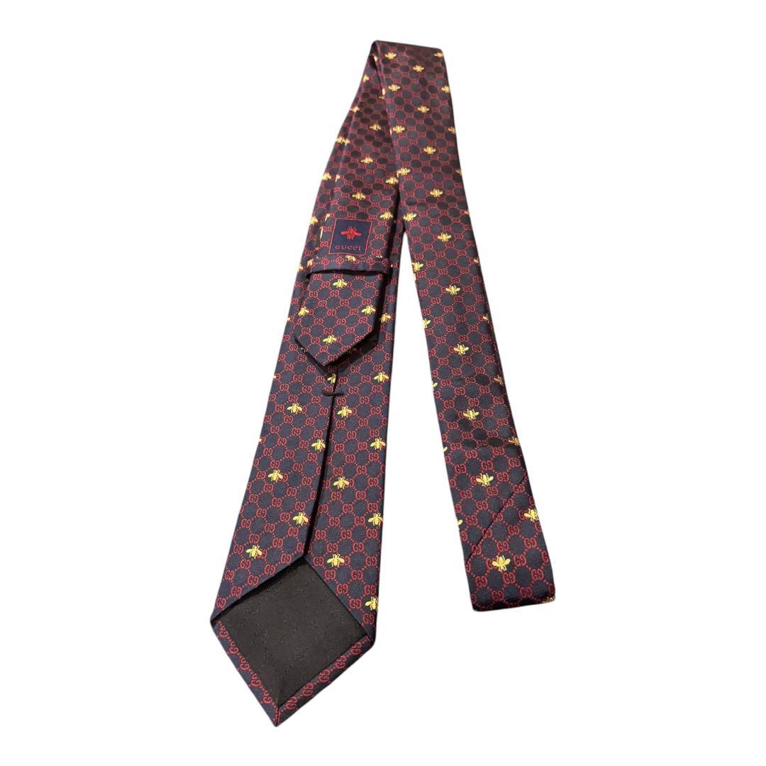 ハ*ピ様 【極美品】GUCCI シルク ネクタイ 蜂　刺繍