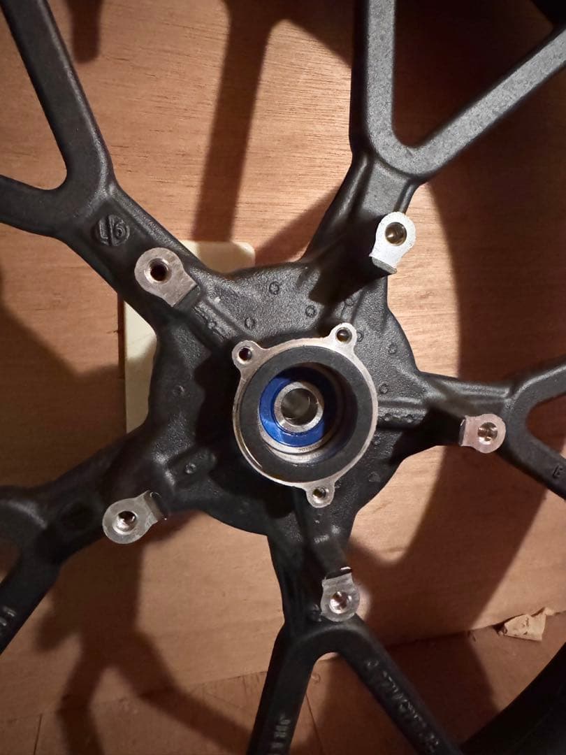 クロスカブ110 ja60の純正フロントキャストホイル