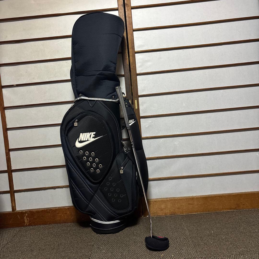 季節外れ値引き！NIKE ゴルフバッグ ネイビー&オデッセイパターセット