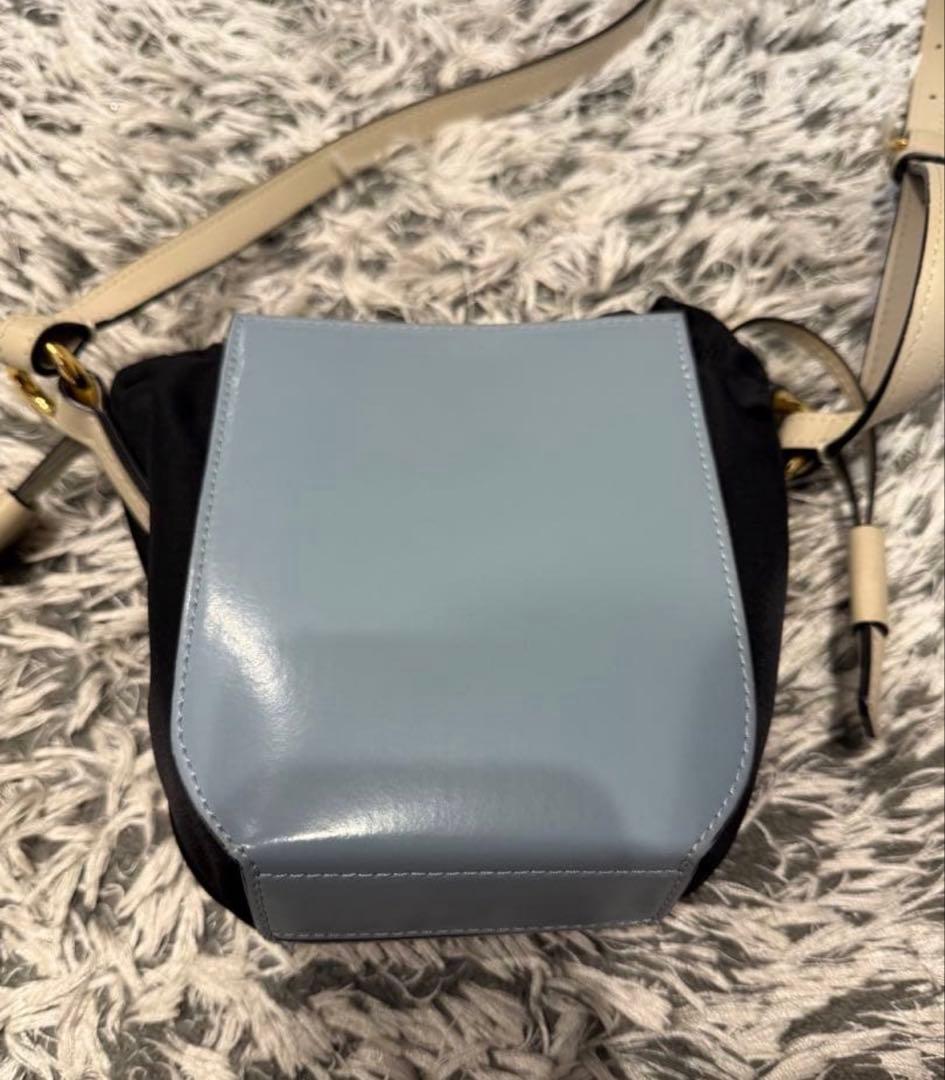 MARNI ショルダーバッグ ライトブルー/ブラック