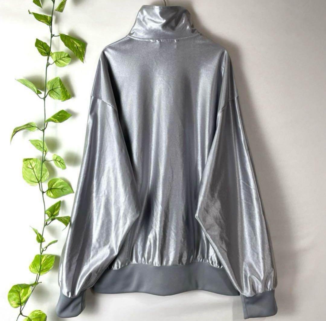 adidas シルバー トラックジャケットS アディダス