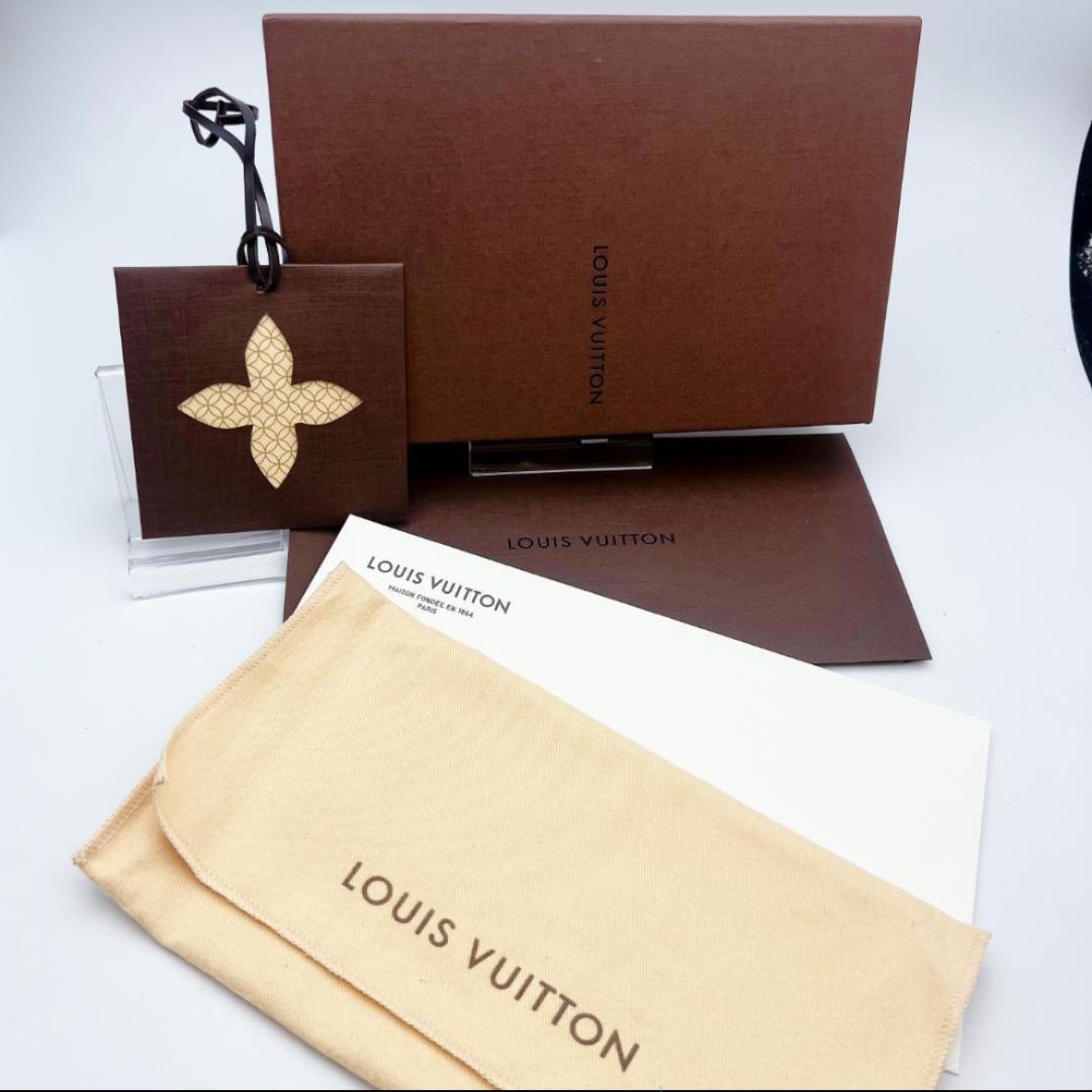 開運財布！ルイヴィトン カプシーヌ 黒 長財布 正規品保証2852