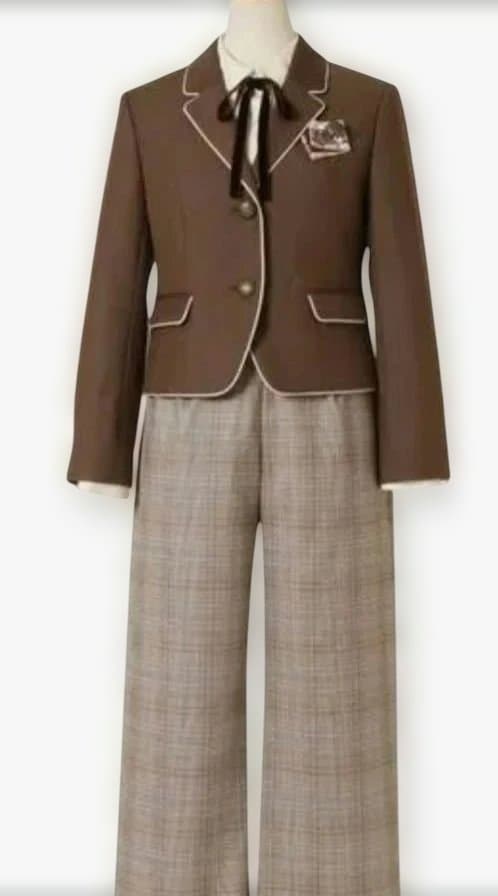 [ELLE en noir] エルアンノワール 卒業式 パンツスーツ　150