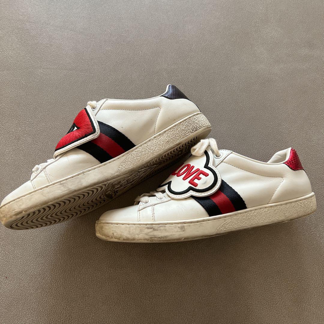 GUCCI アシメトリーデザイン ワッペンホワイトスニーカー 36ハーフ グッチ