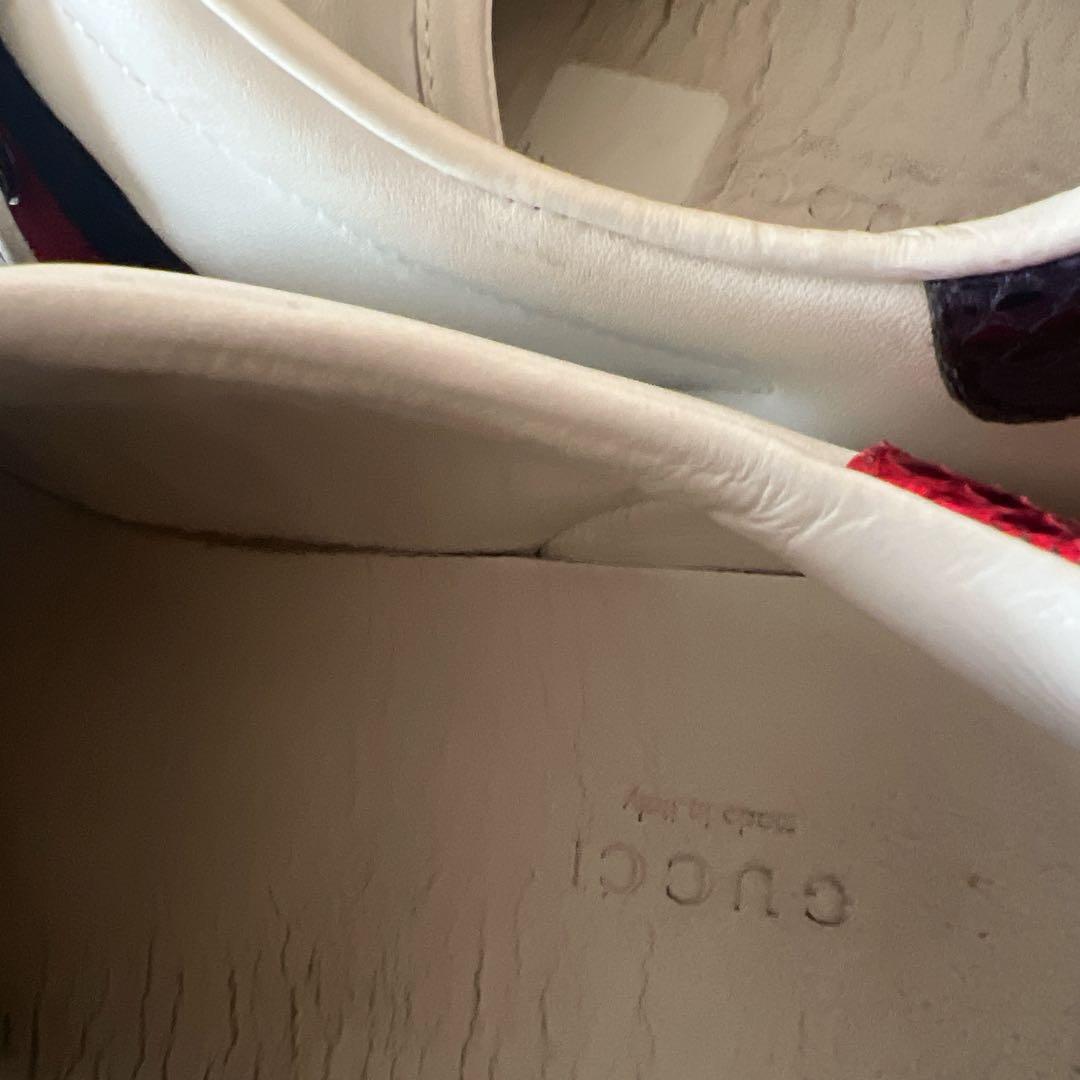 GUCCI アシメトリーデザイン ワッペンホワイトスニーカー 36ハーフ グッチ