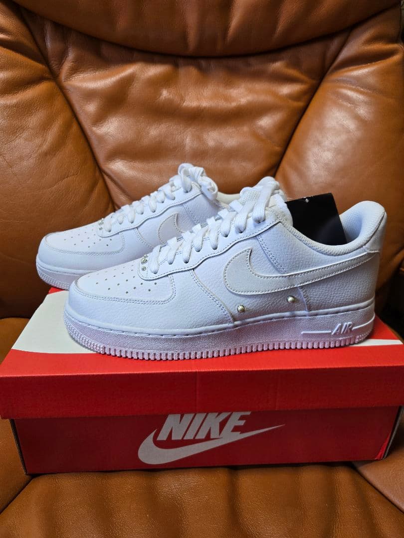 ナイキ ウィメンズ エアフォース 1 ロー \