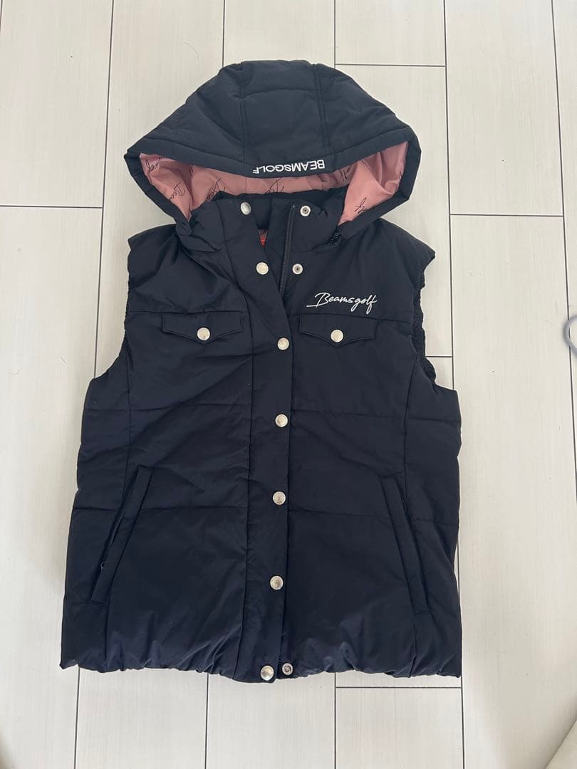 やっちょむ未使用❣️Beamsgolf フード付きダウンベスト ブラック
