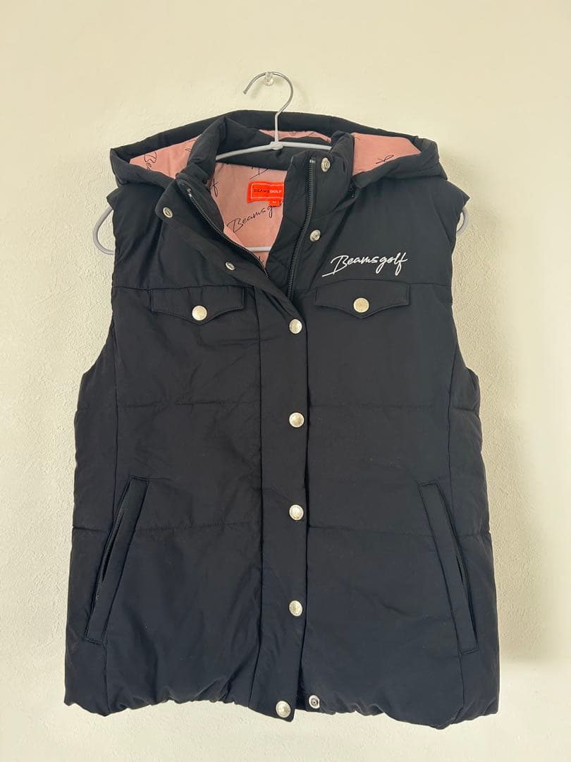 やっちょむ未使用❣️Beamsgolf フード付きダウンベスト ブラック