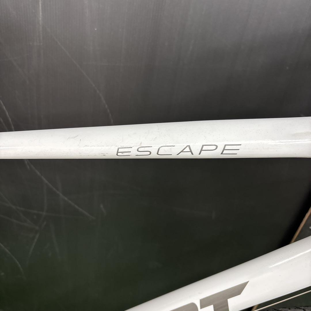 クロスバイク GIANT ESCAPE R3 ホワイト