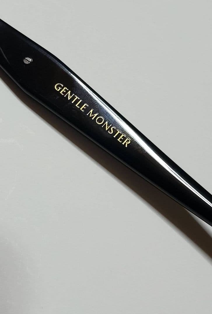 ◆GENTLE MONSTER◆サングラス　NUBO