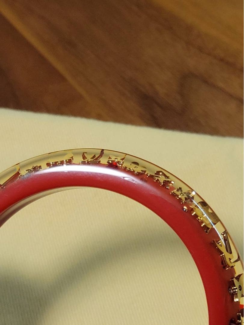 Louis Vuitton レッド ゴールド バングル